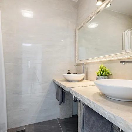 Anela * Πόρετς